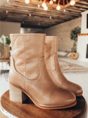 BEAST FASHION Tan Mid-Calf Block Heel Boots